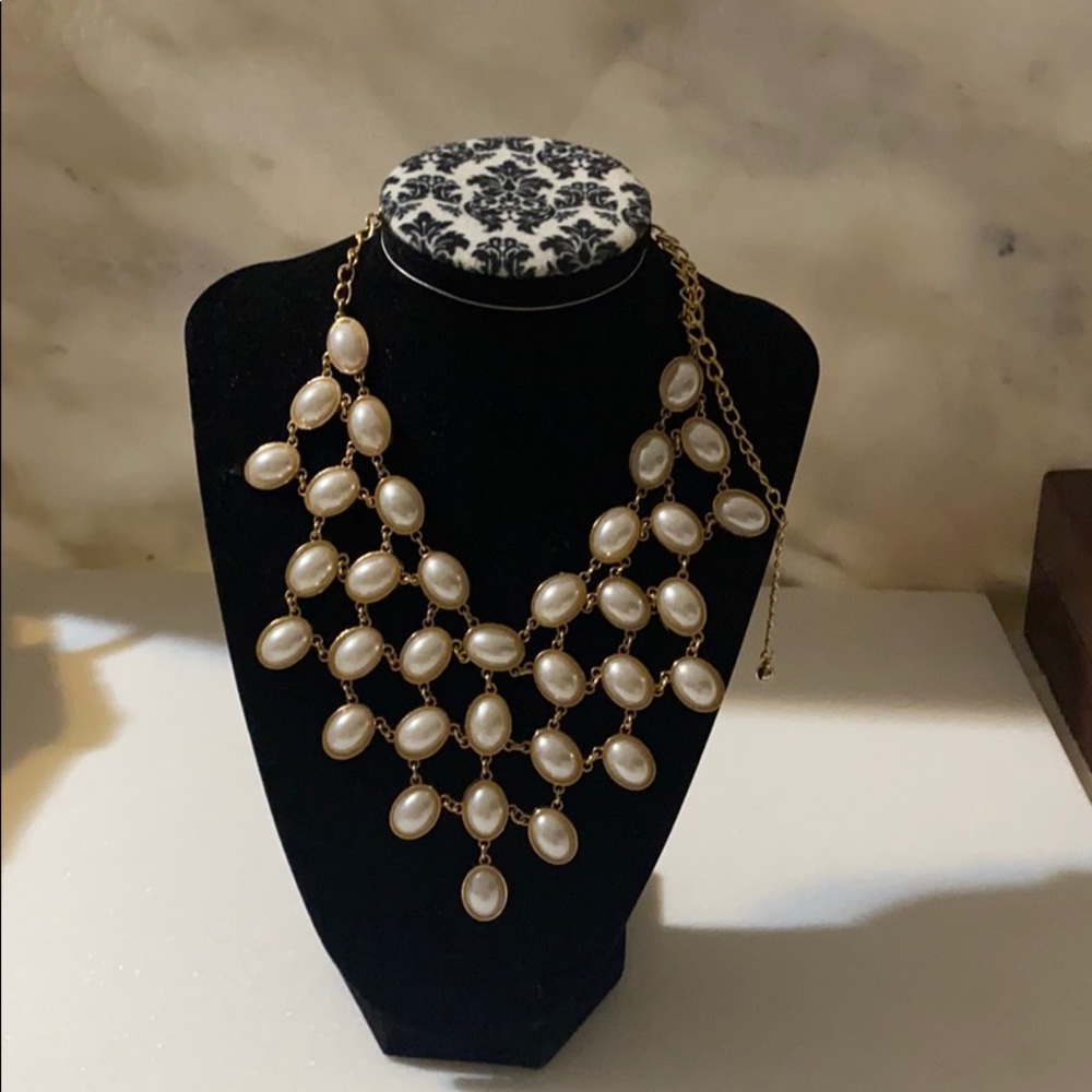 pearl shaped necklace